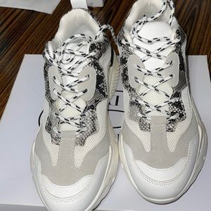Chunky sneaker Steve Madden size 7.5